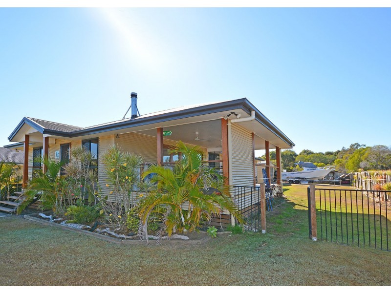 16 LAKESIDE DRIVE, Burrum Heads QLD 4659