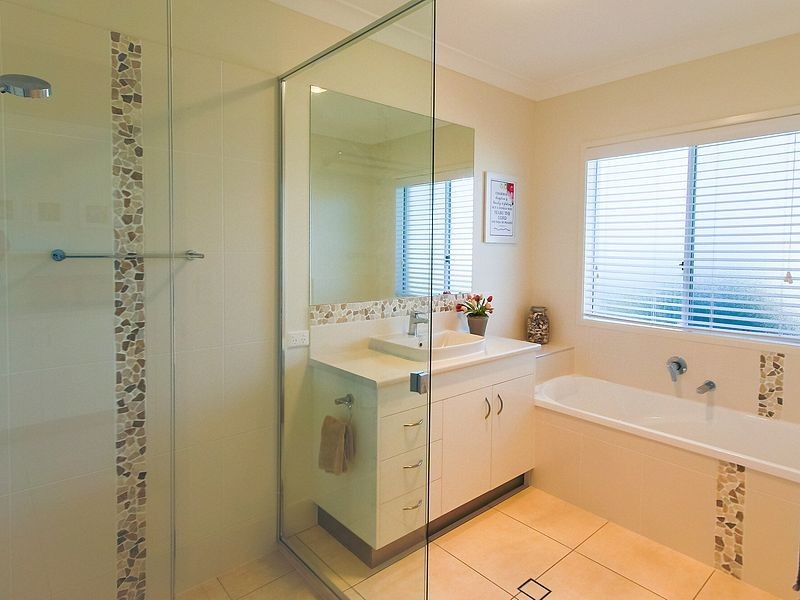 9 FULMAR COURT, Burrum Heads QLD 4659