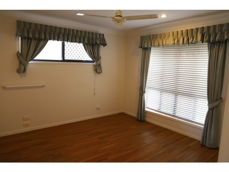 1/4 Pilbara way, Burrum Heads QLD 4659