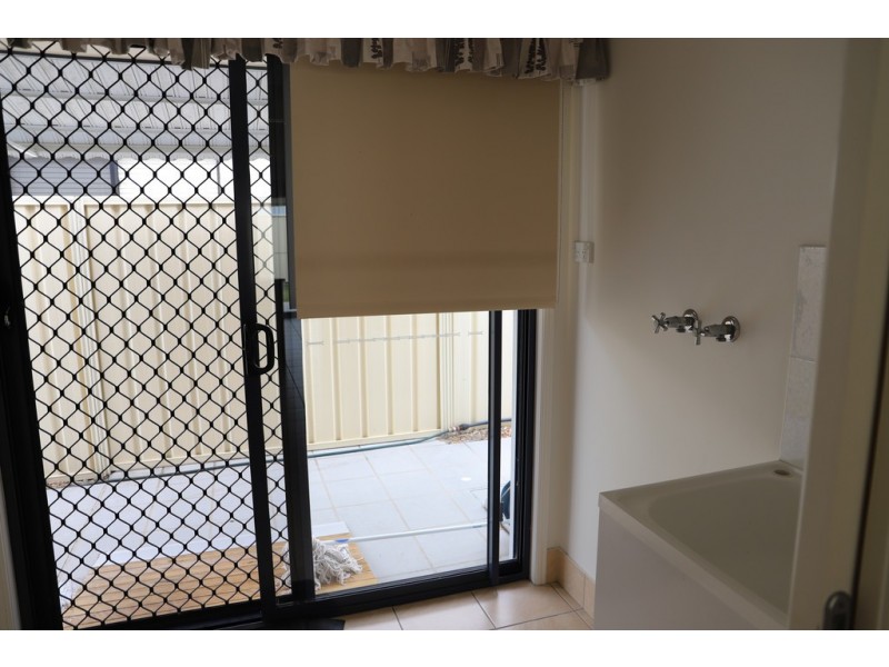 1/4 Pilbara way, Burrum Heads QLD 4659