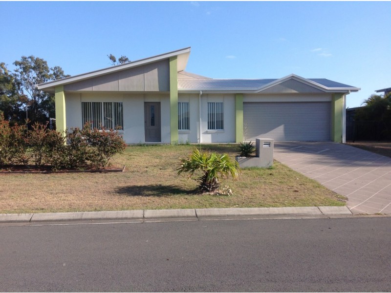 4 Cockle Court, Burrum Heads QLD 4659