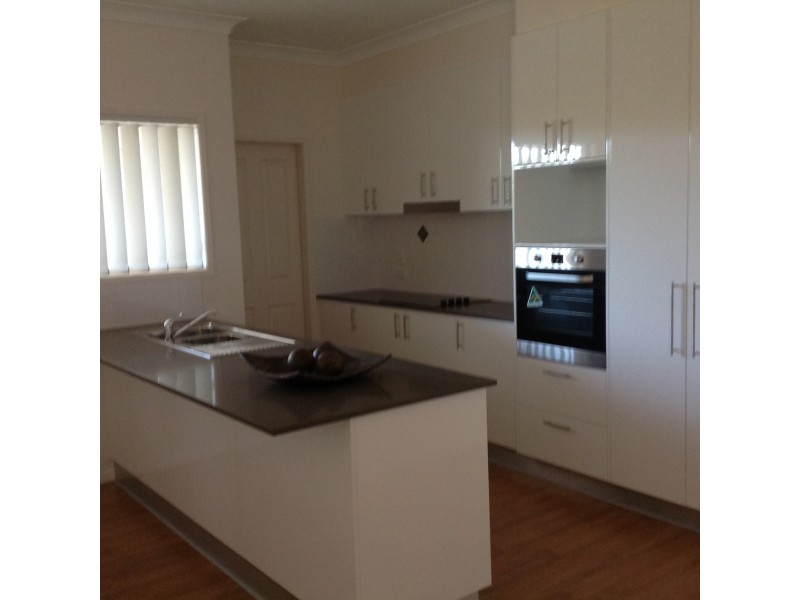 4 Cockle Court, Burrum Heads QLD 4659