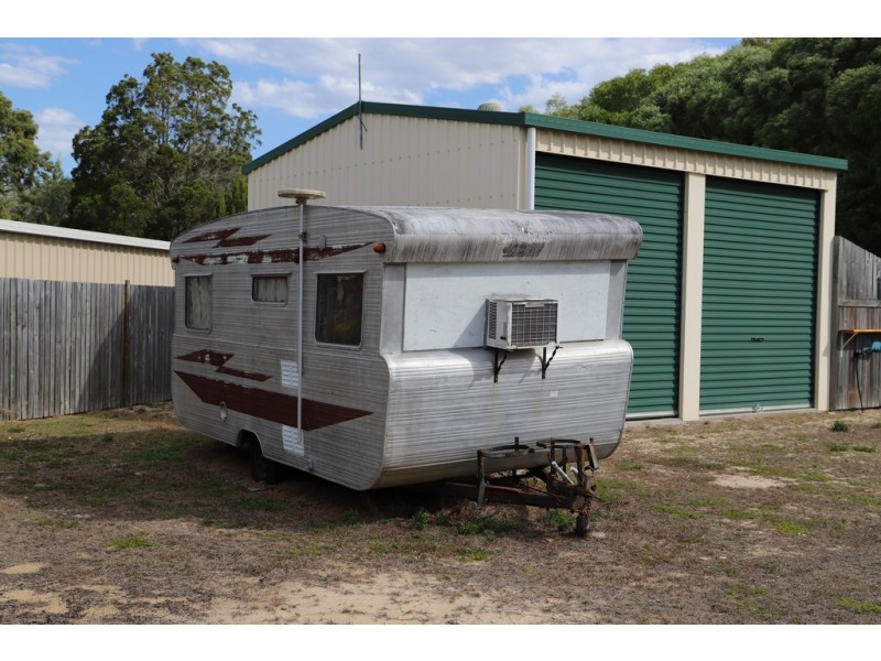 15 Lakes boulevard, Burrum Heads QLD 4659