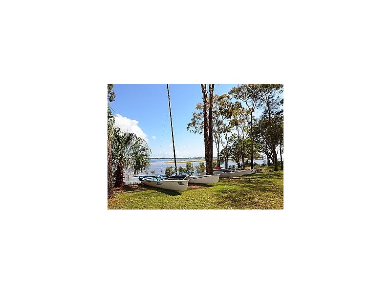 102 Riverview Drive, Burrum Heads QLD 4659
