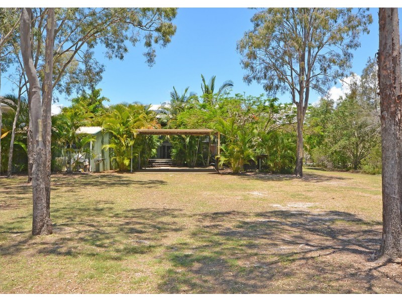 102 Riverview Drive, Burrum Heads QLD 4659