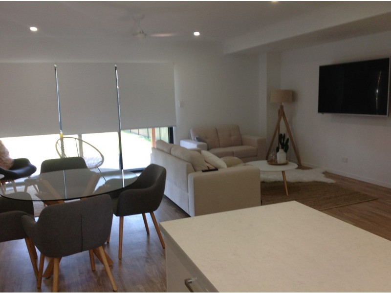 2/6 Howard Street, Burrum Heads QLD 4659