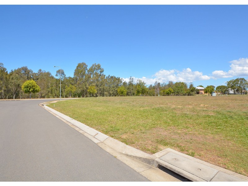 20 Barramundi Drive, Burrum Heads QLD 4659