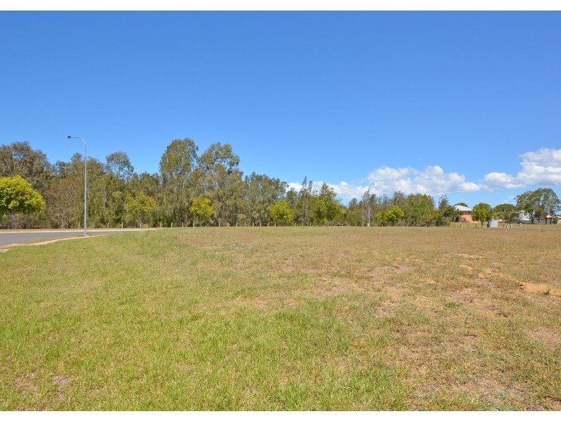 20 Barramundi Drive, Burrum Heads QLD 4659