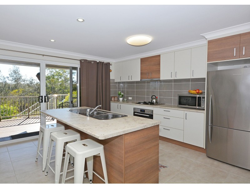 14 Eds Place, Burrum Heads QLD 4659