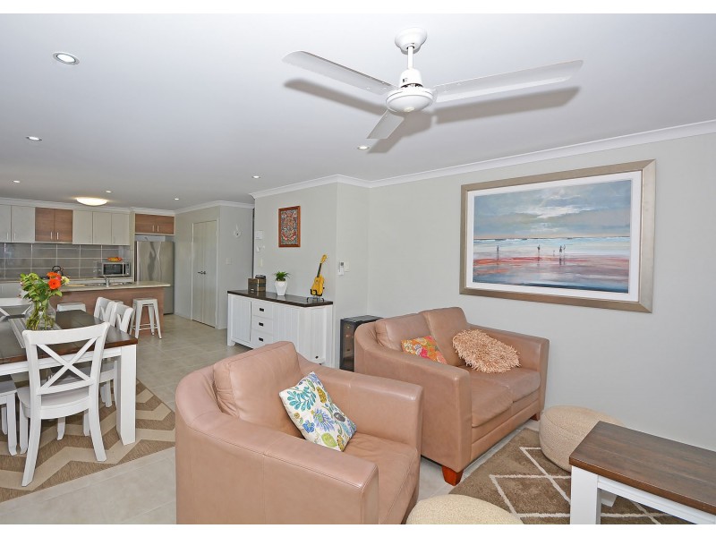 14 Eds Place, Burrum Heads QLD 4659