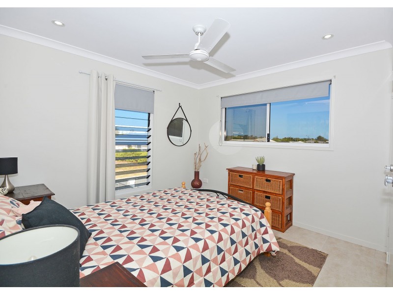 14 Eds Place, Burrum Heads QLD 4659