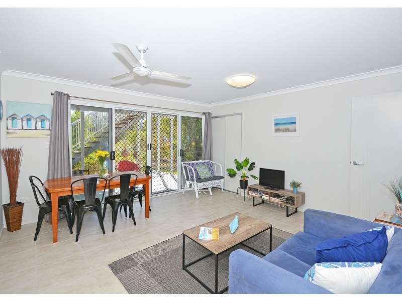 14 Eds Place, Burrum Heads QLD 4659