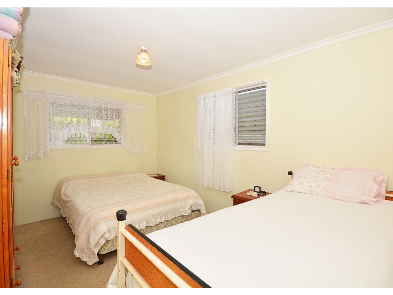 51 Burrum Heads Rd, Burrum Heads QLD 4659