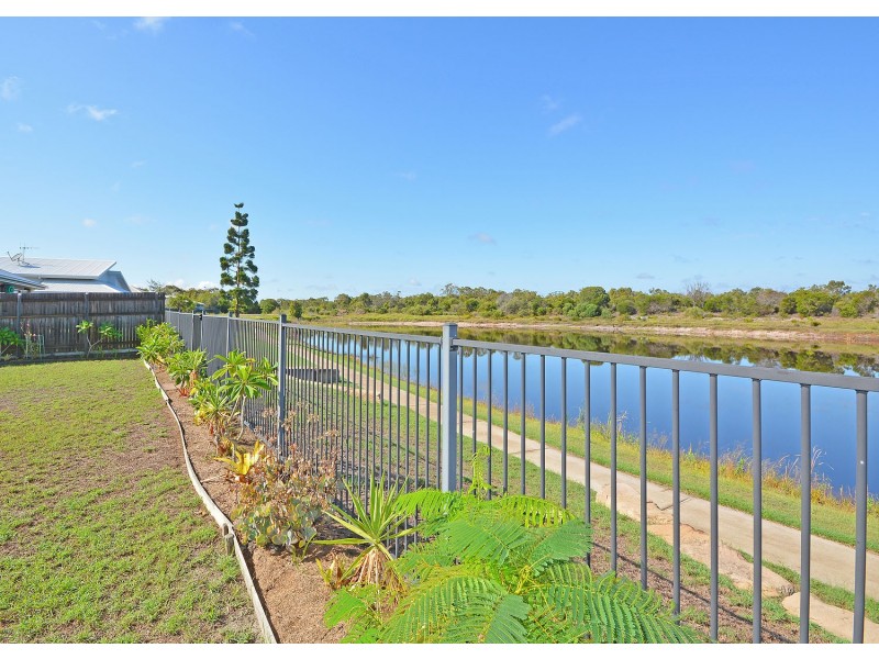 16 Honey Myrtle Close, Burrum Heads QLD 4659