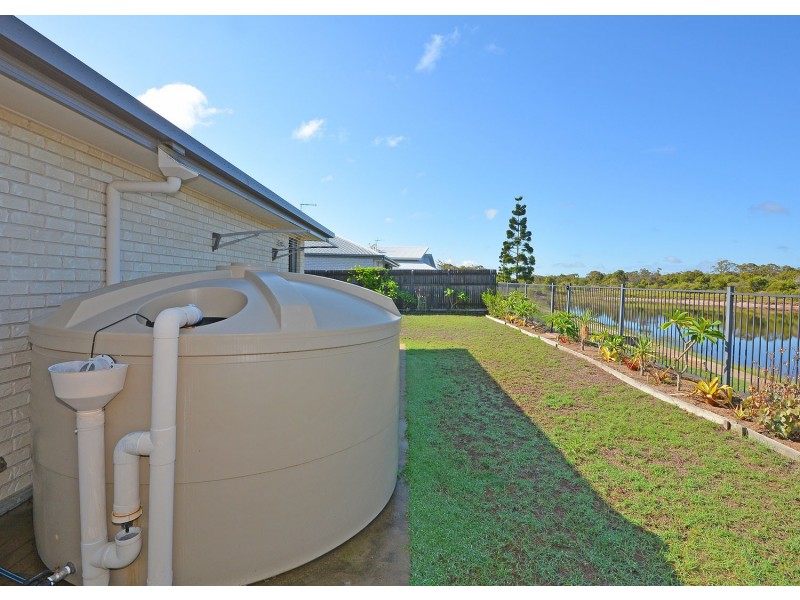 16 Honey Myrtle Close, Burrum Heads QLD 4659