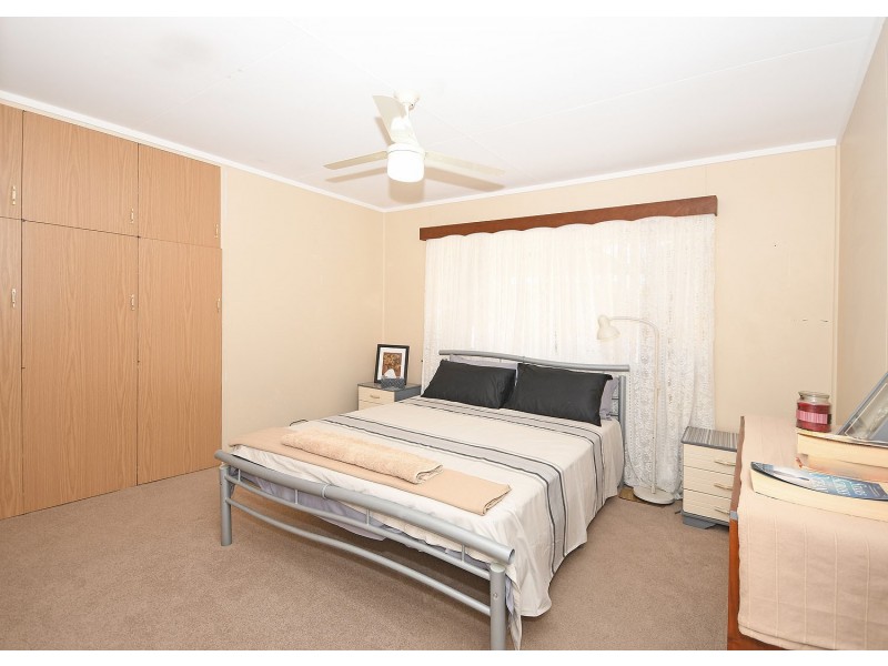 18 Ross Street, Burrum Heads QLD 4659