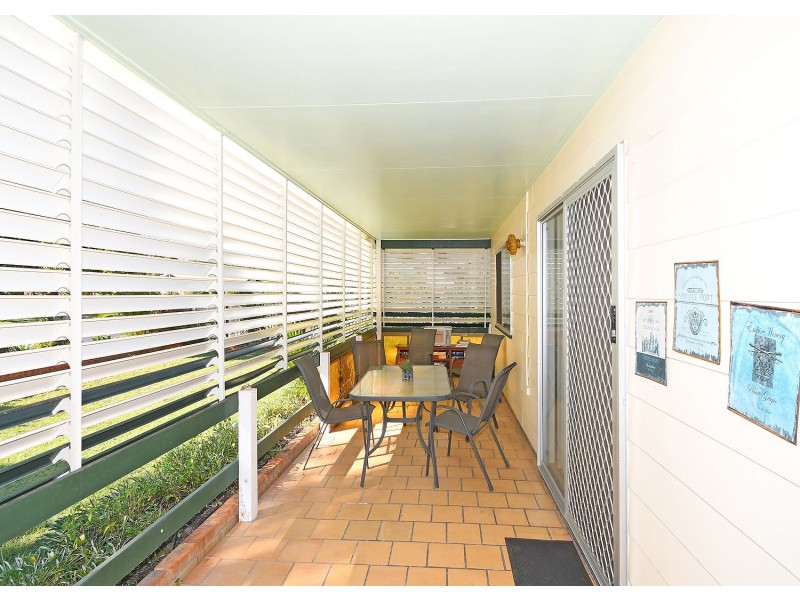 18 Ross Street, Burrum Heads QLD 4659