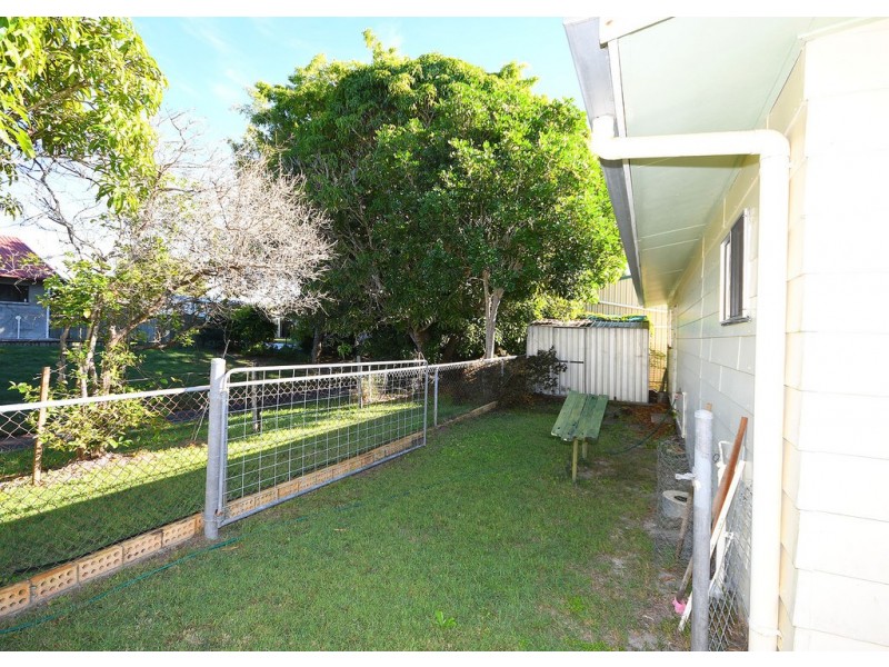 18 Ross Street, Burrum Heads QLD 4659