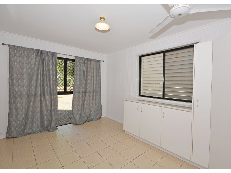 32 Beach Drive, Burrum Heads QLD 4659