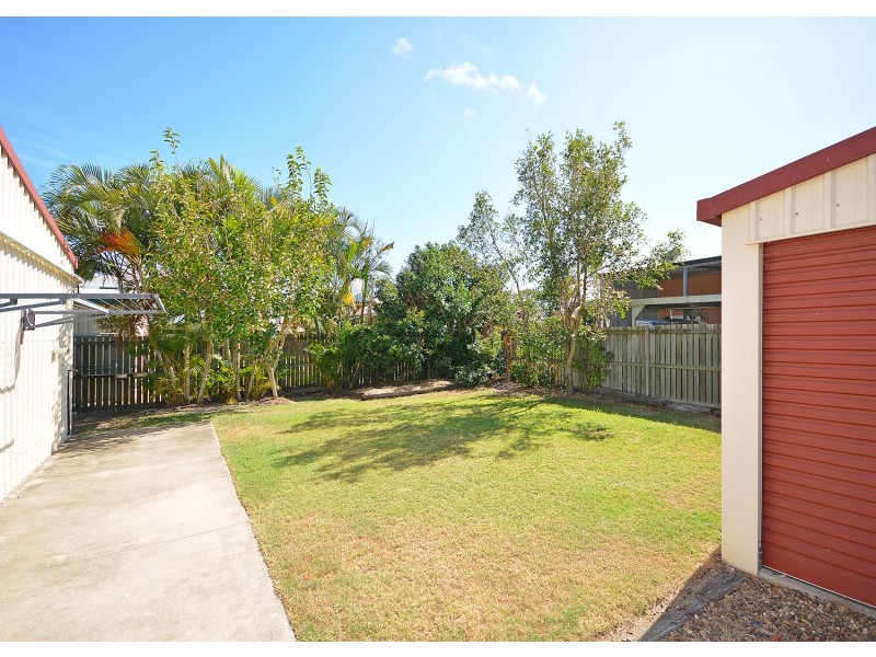 32 Beach Drive, Burrum Heads QLD 4659