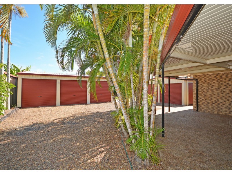 32 Beach Drive, Burrum Heads QLD 4659
