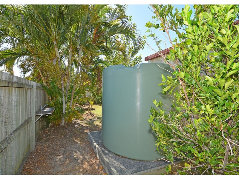 32 Beach Drive, Burrum Heads QLD 4659