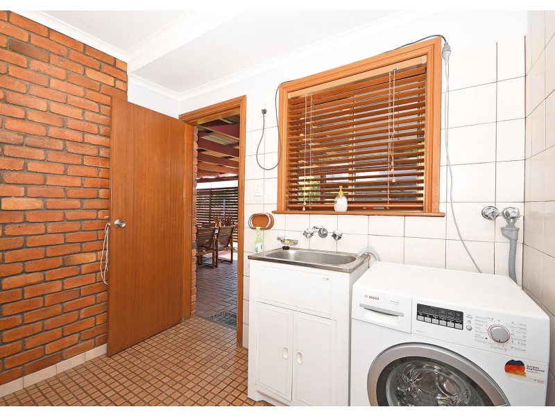 63 Regent St, Granville QLD 4650