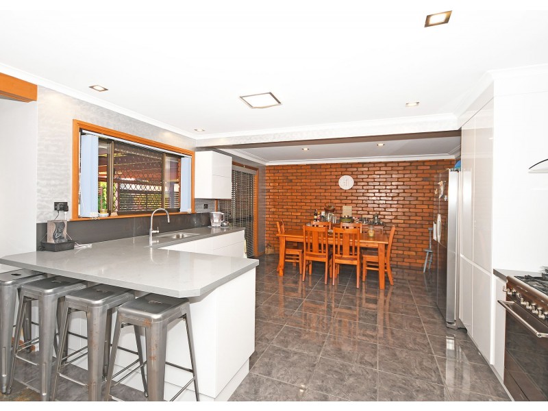 63 Regent St, Granville QLD 4650