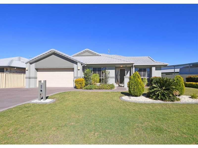 16 Louise Drive, Burrum Heads QLD 4659