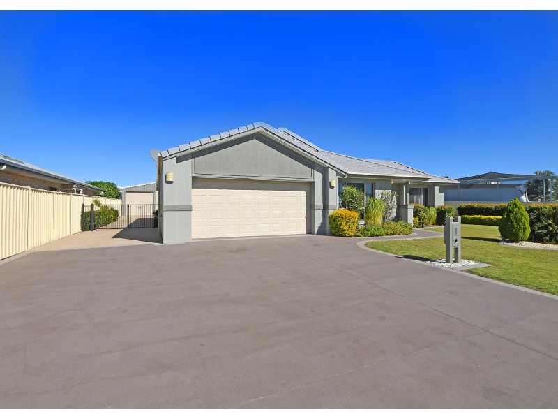 16 Louise Drive, Burrum Heads QLD 4659