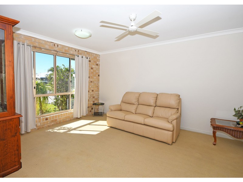 16 Louise Drive, Burrum Heads QLD 4659