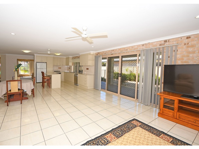 16 Louise Drive, Burrum Heads QLD 4659