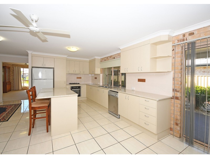 16 Louise Drive, Burrum Heads QLD 4659