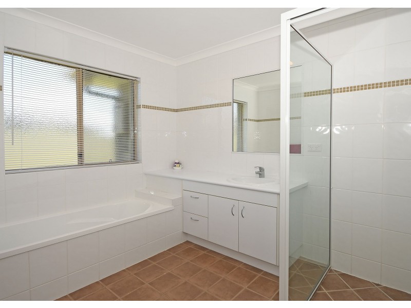16 Louise Drive, Burrum Heads QLD 4659