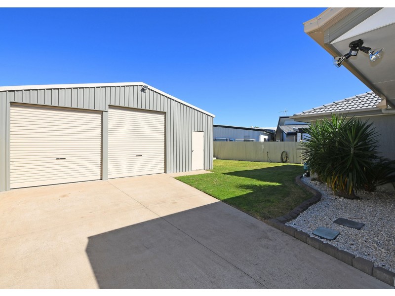 16 Louise Drive, Burrum Heads QLD 4659