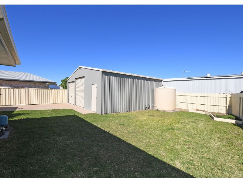 16 Louise Drive, Burrum Heads QLD 4659