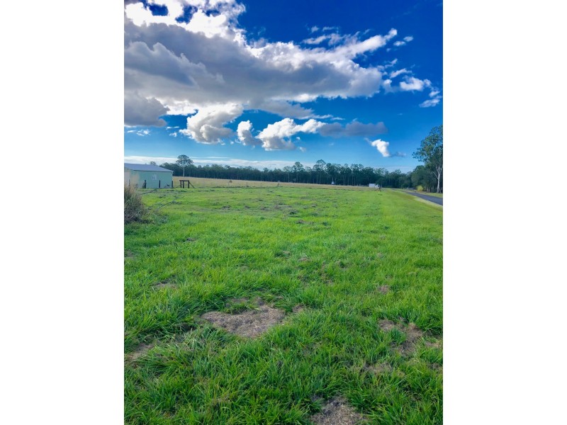 9-11 Tremlin Drive, Howard QLD 4659