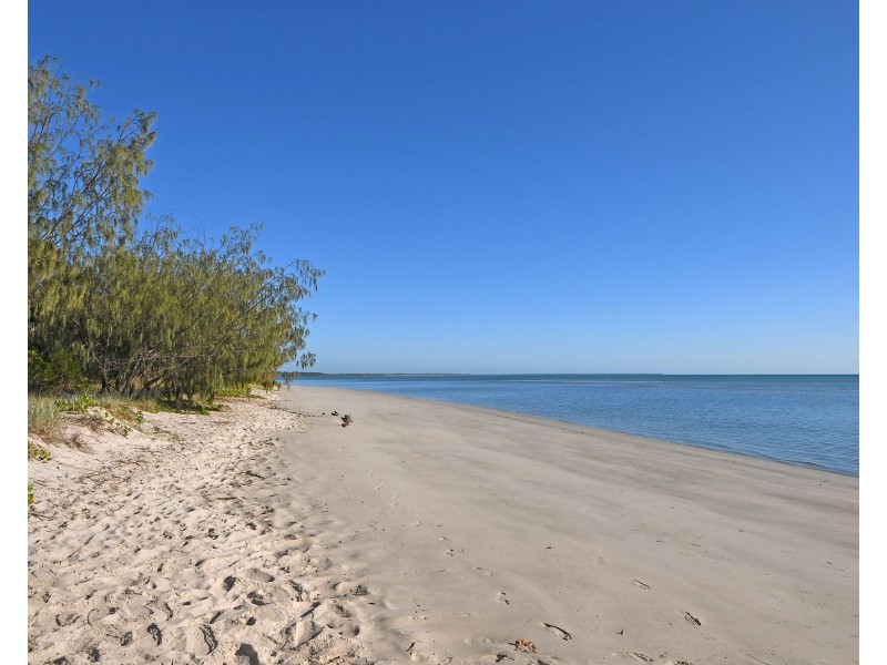108 Kingfisher Pde, Toogoom QLD 4655