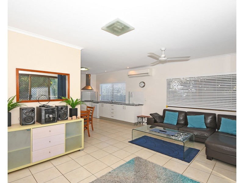 108 Kingfisher Pde, Toogoom QLD 4655