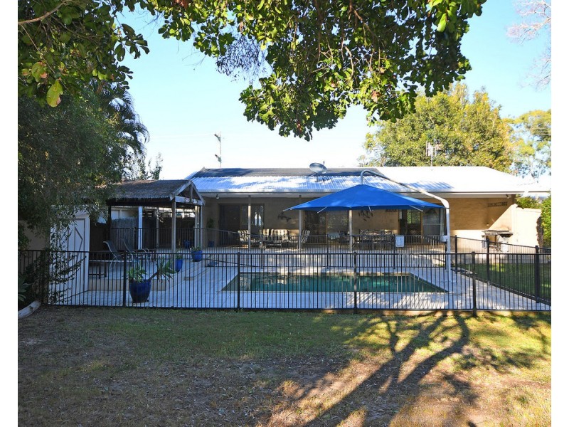 108 Kingfisher Pde, Toogoom QLD 4655