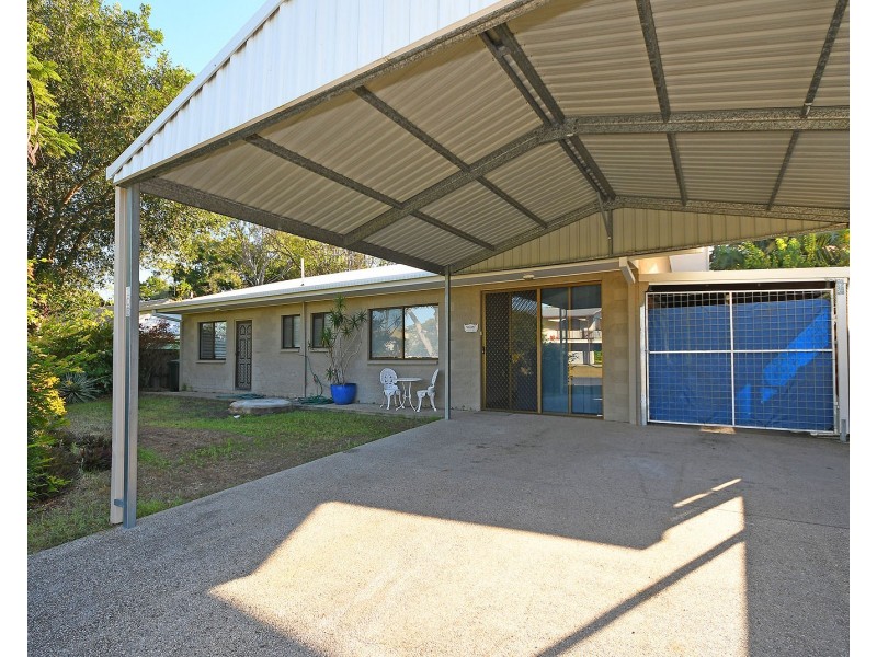 108 Kingfisher Pde, Toogoom QLD 4655