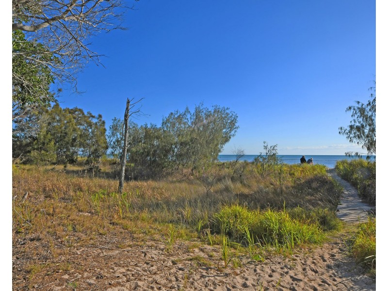 108 Kingfisher Pde, Toogoom QLD 4655