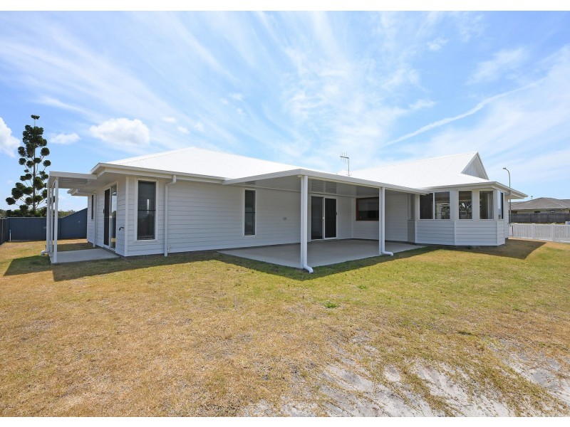 25 Lilly Pilly Drive, Burrum Heads QLD 4659