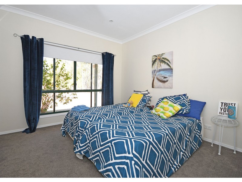 4-6 Miller Cresent, Burrum Heads QLD 4659