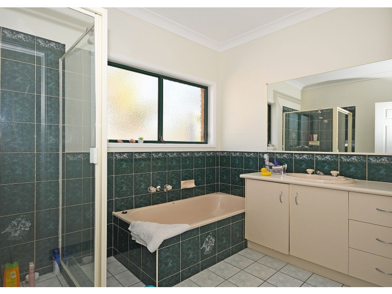 4-6 Miller Cresent, Burrum Heads QLD 4659