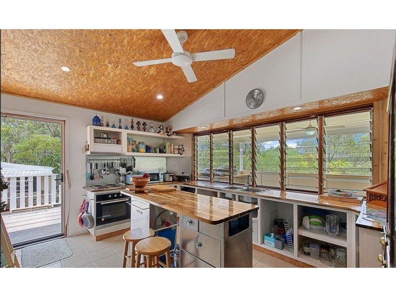 66 PACIFIC HAVEN CIRCUIT, Pacific Haven QLD 4659