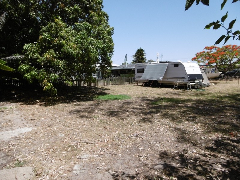 3 Hoffman St, Burrum Heads QLD 4659