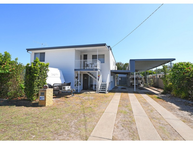 78 Howard St, Burrum Heads QLD 4659