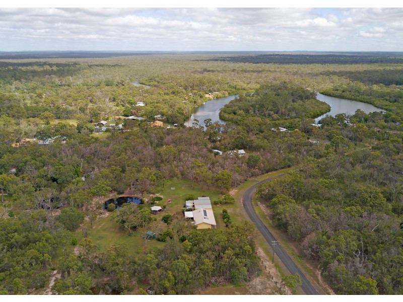 4 Jacqueline Drive, Pacific Haven QLD 4659