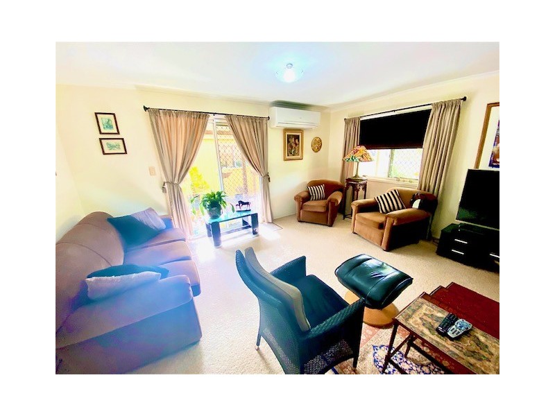 4 Jacqueline Drive, Pacific Haven QLD 4659